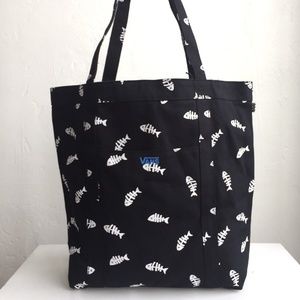 VANS NWT Black Skeleton Fish Tote $24.00
